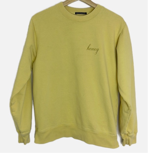 Brandy Melville Tops - Brandy Melville Honey sweatshirt